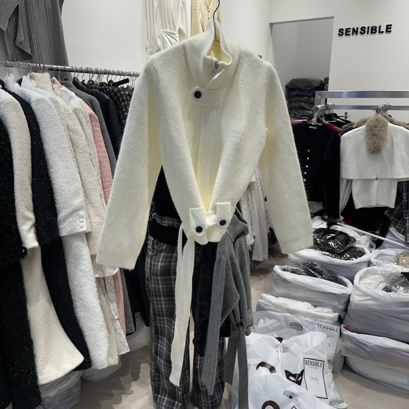 服裝服飾批發(fā) 行業(yè)現(xiàn)狀、機(jī)遇與挑戰(zhàn)